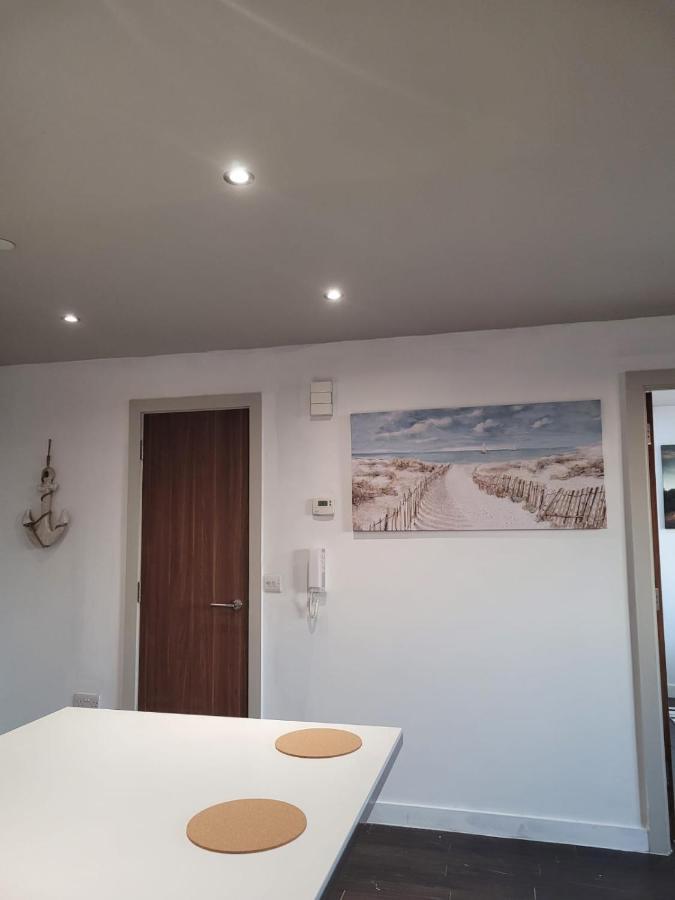 Amazing London 1 Bedroom Flat In Astral House As18 Norbury  Exterior photo